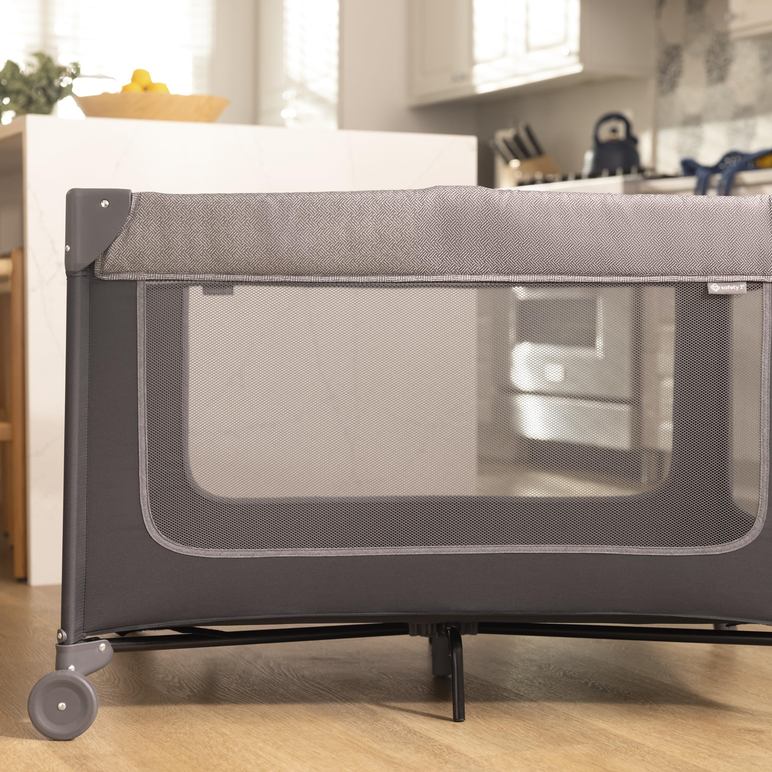 Safety 1st Basic 2-in-1 Play Yard with Bassinet, Gray - Image 10