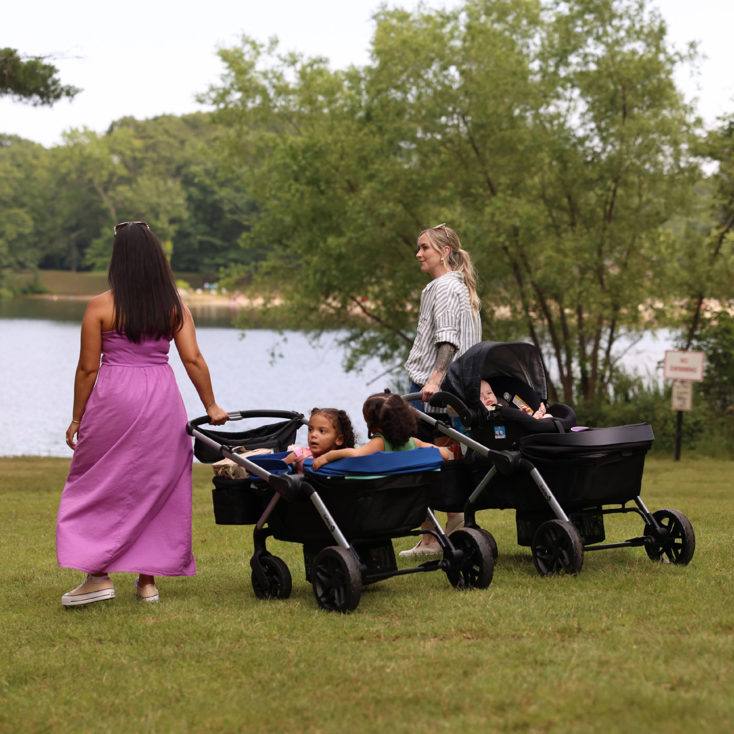 Safety 1st Summit Wagon Stroller for 2 Kids with Removable Tray in High Street - Image 16